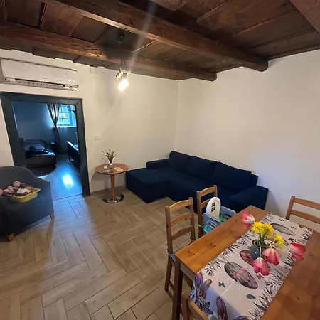 شقة Harom Dio Vendeghaz *