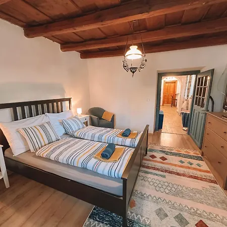 Harom Dio Vendeghaz Apartmán *