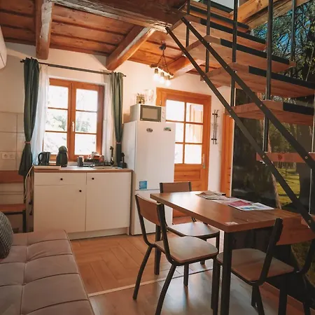 Apartmán Harom Dio Vendeghaz *
