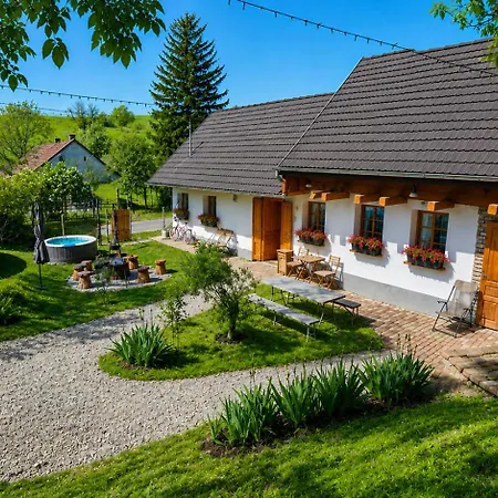 Apartmán Harom Dio Vendeghaz *